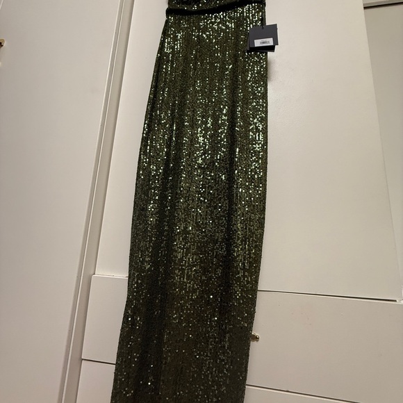 NWT | Mac Duggal 26694 Olive Sequined Gown Size 6 - Picture 7 of 11